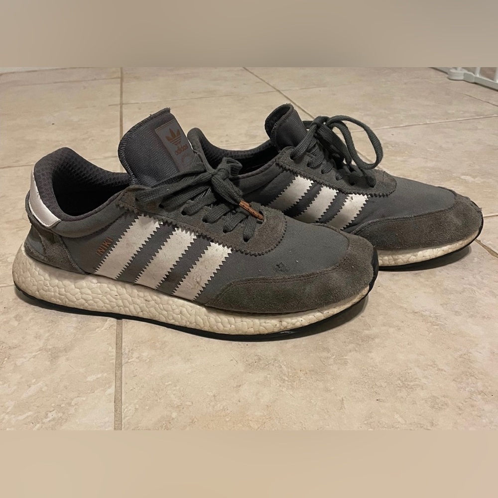 Adidas Iniki Runner